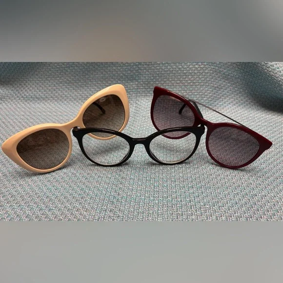 CHANEL Elegant and Interchangeable Sunglasses Trio - Picture 2 of 12